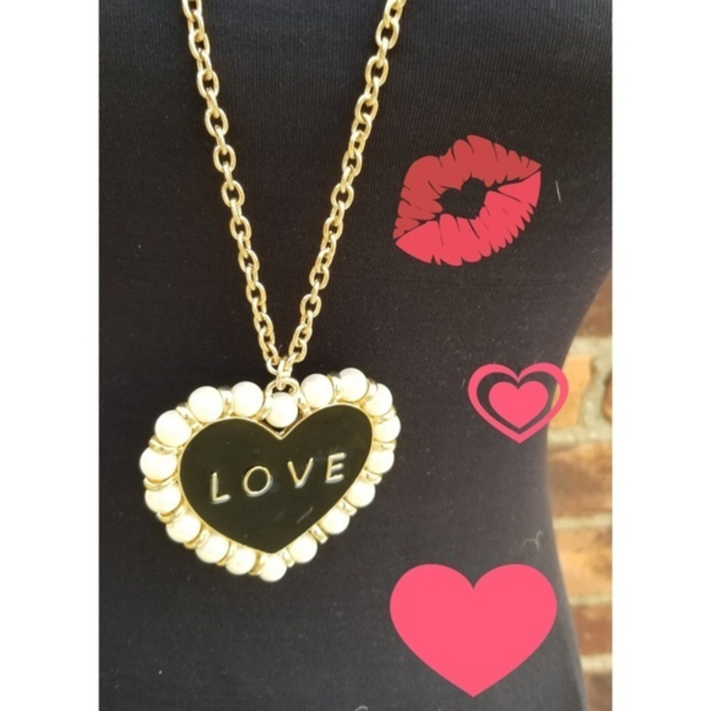 Love is‎ Grand necklace